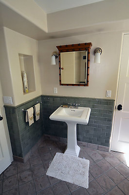 Bathroom 3(2)