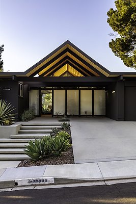 A2 - M Residence in Granada Hills, CA