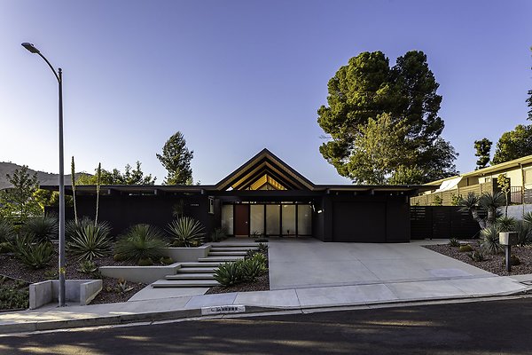 A x - M Residence in Granada Hills, CA