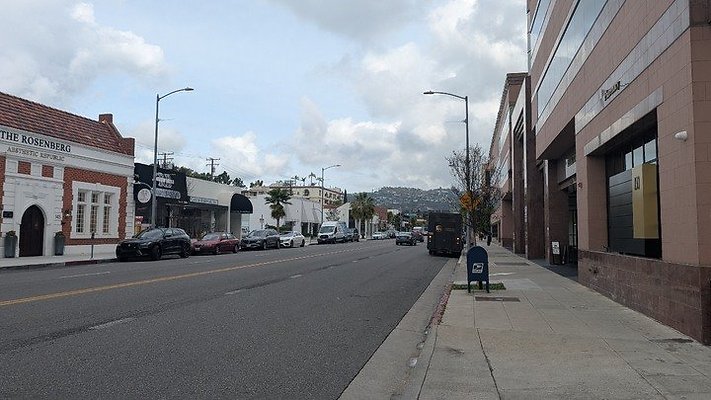 PXL 20260211 192211858