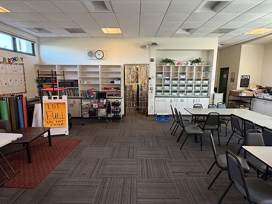 classroom8